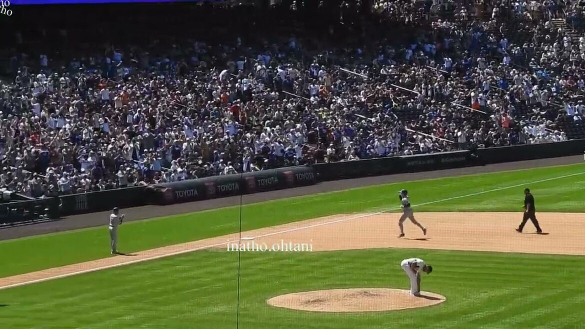 Nouvelles locales‼ ️Tani Shohei a frappé un home run à la 28e place! Le public se tenait là !! D'argent, peut-être que je me suis blessé au dos !? #shoheiohtani #Dodgers #homerun #twowayplayer #twowayplayer