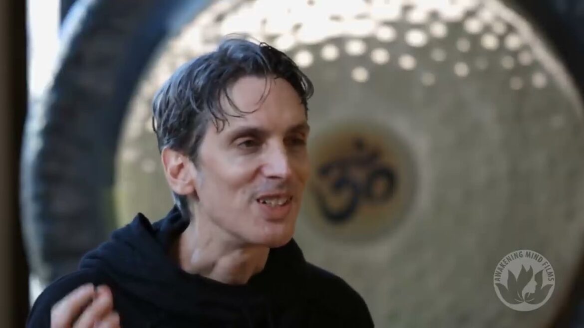 Interview de Daniel Schmidt - Méditation, auto-enquête, la voie sans chemin de l'éveil