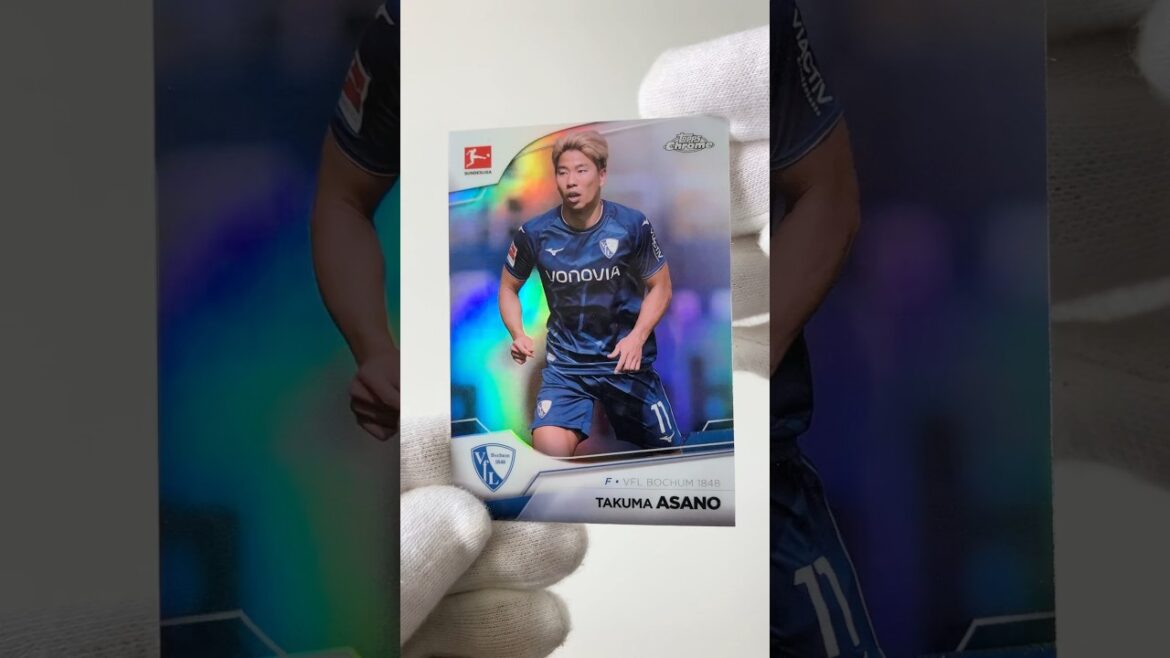Takuma asano 🇯🇵 Refracteur chromé | Introduction de la carte de football #shorts #japanfootball
