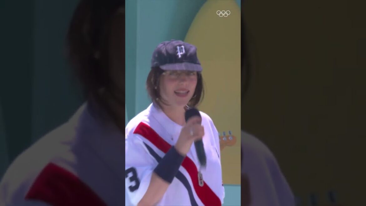 Still stuck on this Billie Eilish performance 🤍🫂 #Olympics #BirdsofaFeather