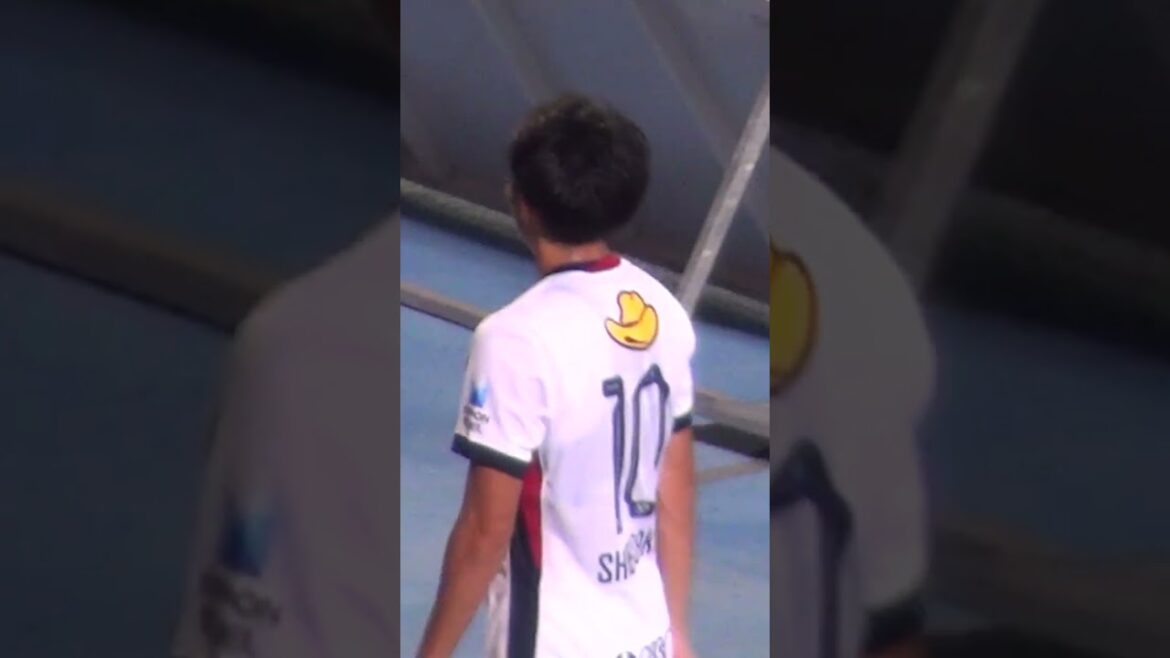 Shibasaki Gaku solitaire n ° 10 | 2025J1 Round 23 Kawasaki Frontale 2-1 Kashima Antlers | Antlers de Kashima