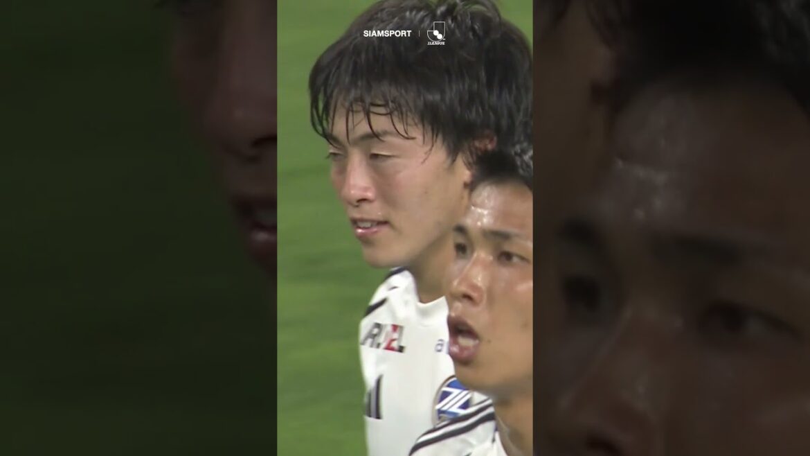 Balayé un boom! "Yuki Soma" a percé le penalty du ballon dans le magnifique poteau.