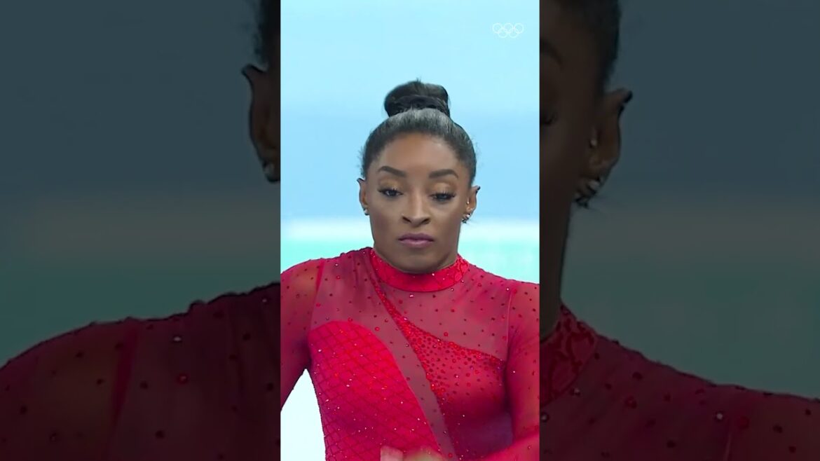 Il y a un an aujourd'hui, Simone Biles a lancé hors du coffre-fort et directement dans l'or olympique! 🥇 #OLYMPICS