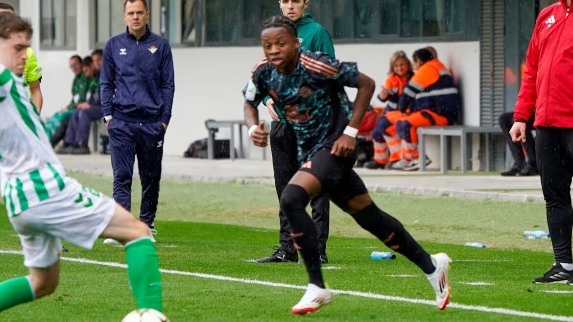 Sagesse Mike Bayern Munich U19 vs Real Betis U19 (a) Uyl 24/25