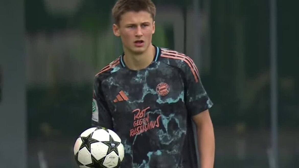 Magnus Gapiaz Bayern Munich U19 vs Real Betis U19 (a) Uyl 24/25