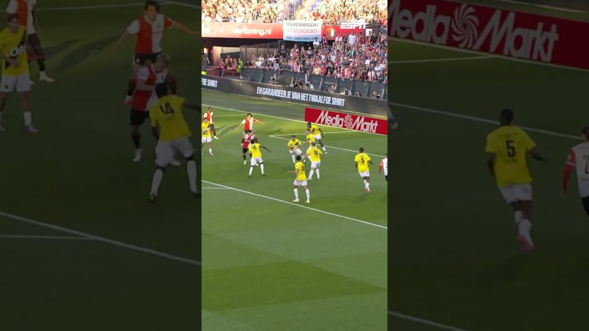 Ayase Ueda pique assez bien: Feyenoord sur 2-0 🇯🇵