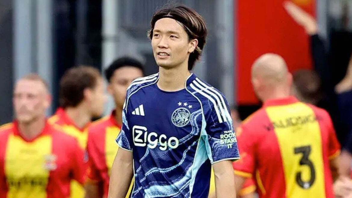 Itakura Ko fait ses débuts Ajax! Il a été frappé par une série de bonnes performances défensives, mais a également une blessure substituée[17 août]
