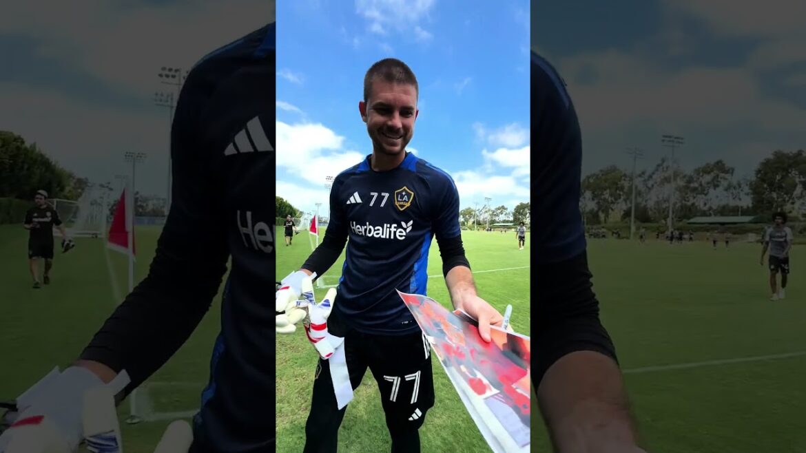 Les joueurs de la Galaxy réagissent aux photos de retour #mls #soccer #lagalaxy