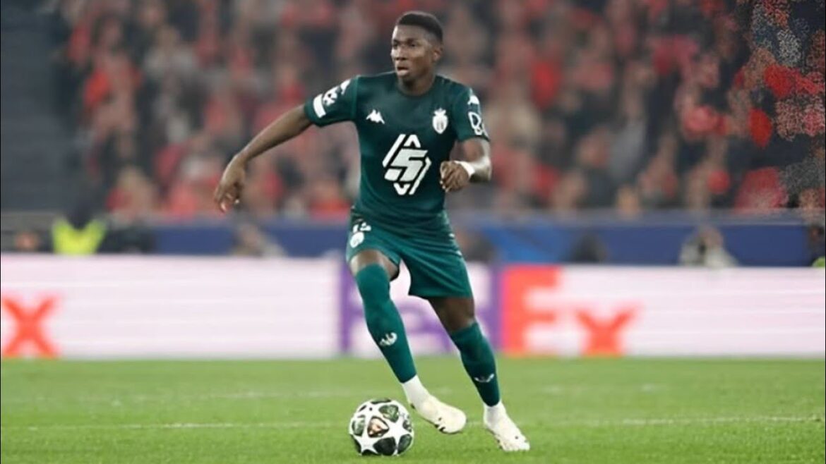 Lamine Camara vs Benfica (UCL 24/25) ► Cible de transfert du Bayern Munich