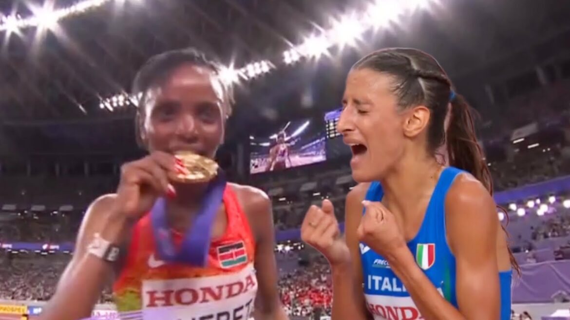 10 000 m de Beatrice Chebet pour femmes remporte la médaille d'or, Nadia Battocletti Silver Medal à Wac Tokyo 2025