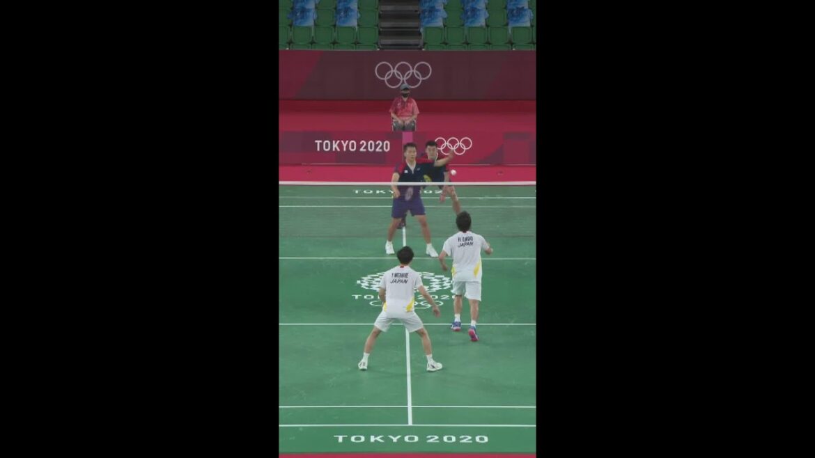 Derrière le dos pour une balle de match ?? 😯