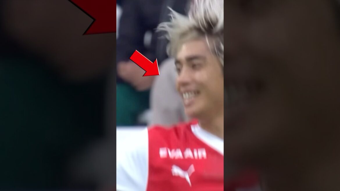 Super jeu coopératif ! Junya Ito s'est déplacé devant le but et a marqué un but ! ! #Football #Junya Ito