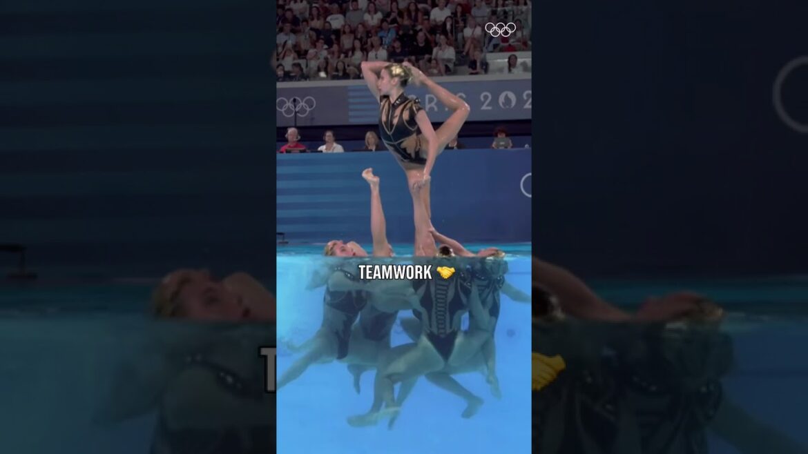 La magie que vous voyez ci-dessus… se produit grâce au travail d’équipe ci-dessous. 💪🤩#Jeux Olympiques