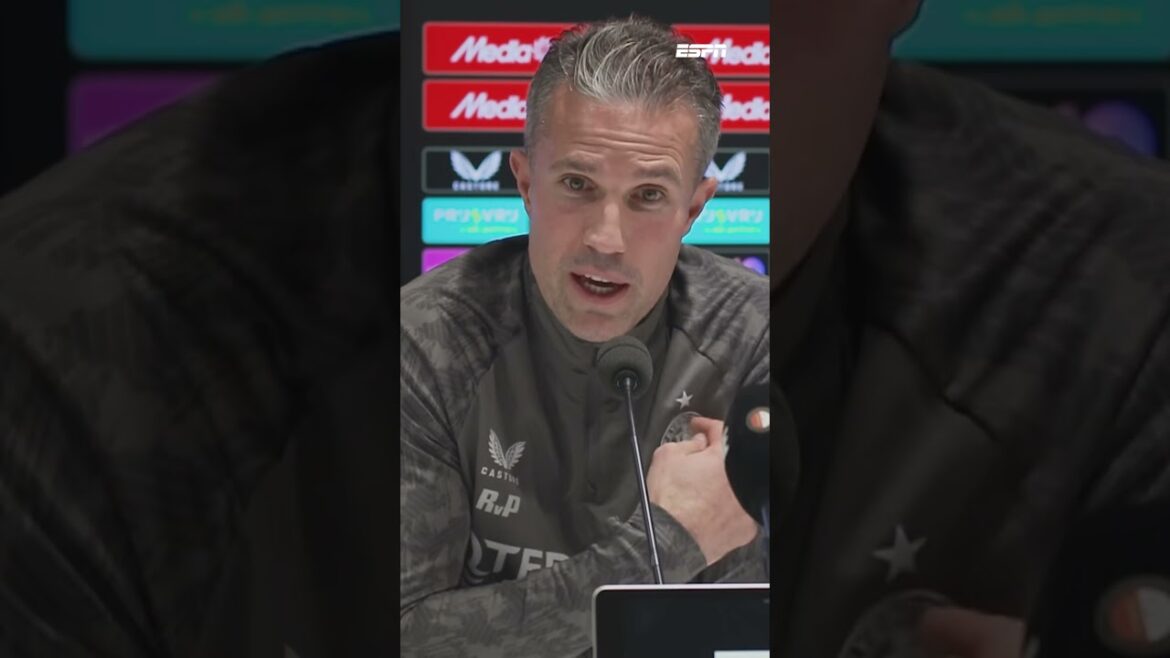 Ayase Ueda s'est fait entendre après le "but non accordé" contre Telstar 🗣️🇯🇵