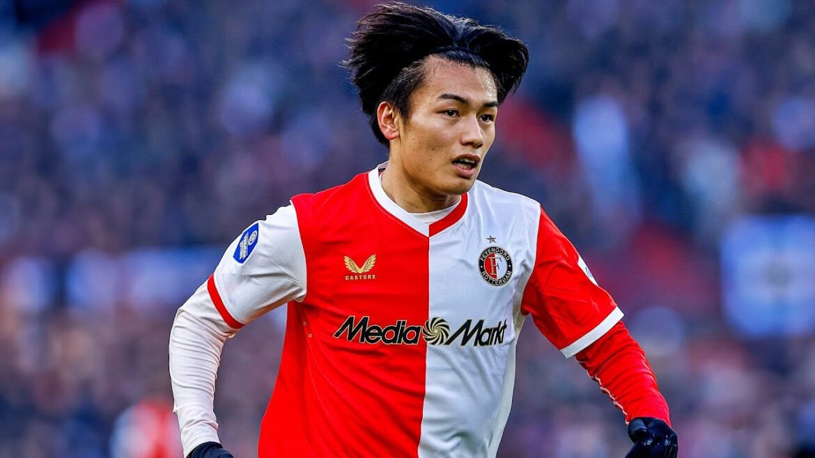 Ayase Ueda est EN FEU 🔥