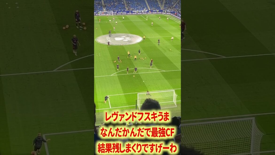 Kiyo Ueda x Lewandowski tirent sur Uma