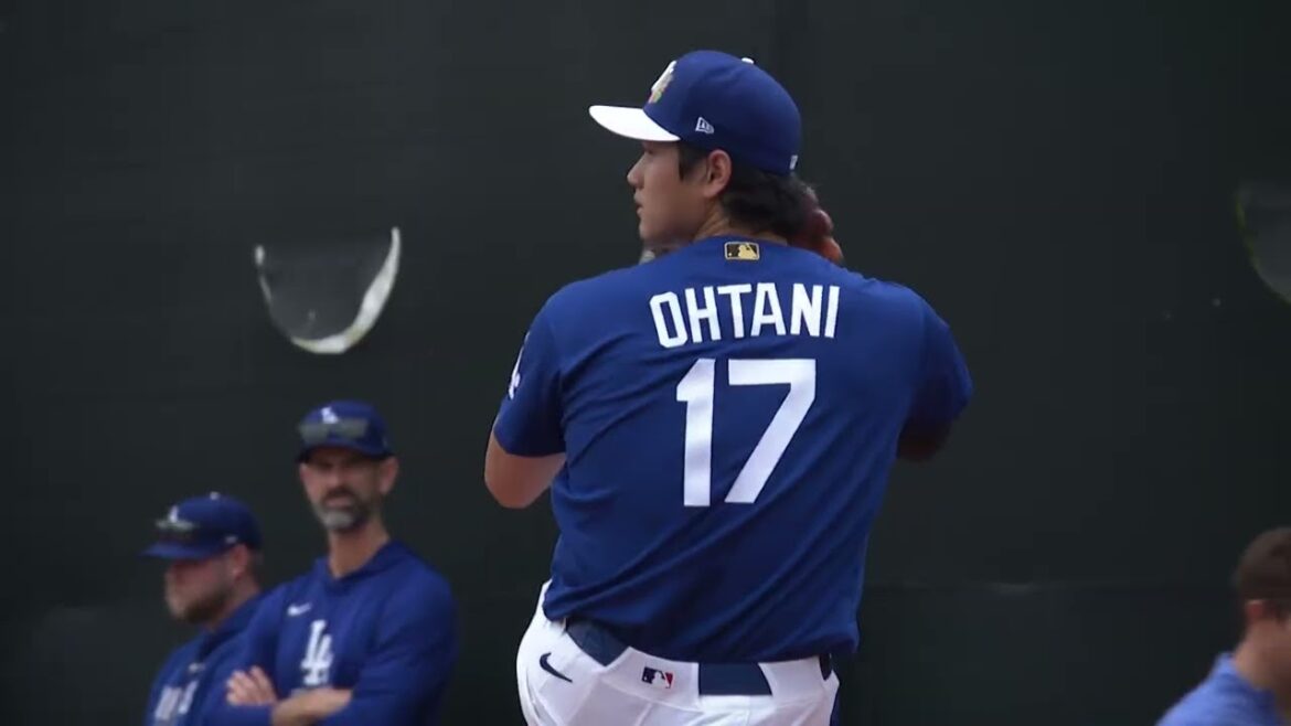 Entraînement de printemps des Dodgers : première journée officielle de l'enclos des releveurs avec Shohei Ohtani, Edwin Díaz et plus