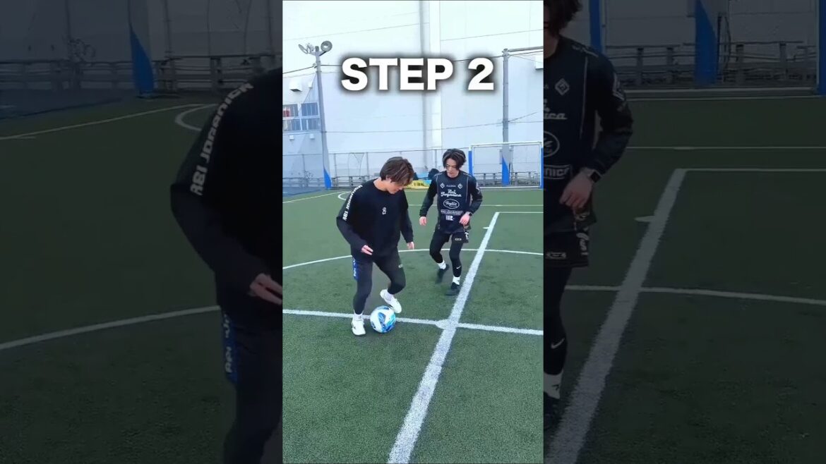 COMPÉTENCE de Kaoru Mitoma⚽#football #soccer #footballshorts