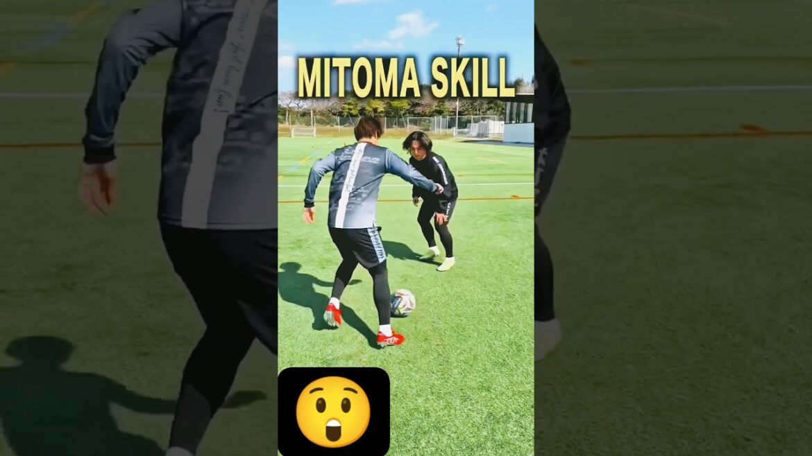 Compétence Mitoma #shorts #trending #football #soccer #tutorial #shortsfeed #shortsvideo #ytshorts #fypシ