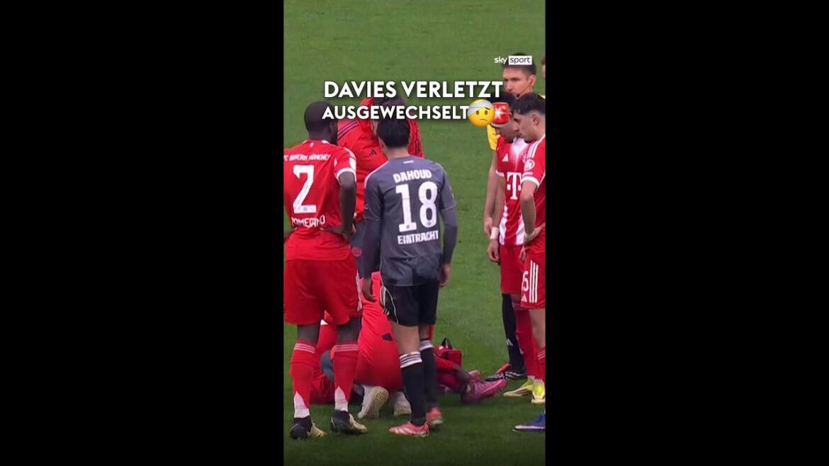 Inquiet pour le défenseur du Bayern ! 😢 Davies remplacé blessé… Inquiet pour le défenseur du Bayern ! 😢 Davies remplacé blessé...