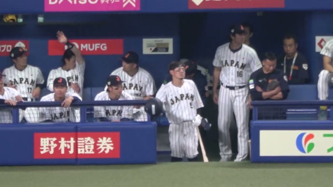 [Shohei Otani]vérifie les muscles autour des épaules de[Tomoyuki Kanno]⁉ Vidéo locale