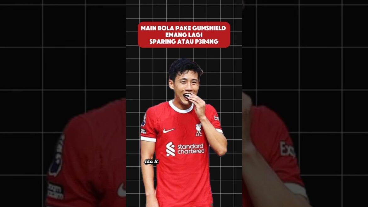 Pourquoi ce milieu de terrain porte-t-il toujours un protège-dents lorsqu’il joue au football ? #football #liverpoolfc Pourquoi ce milieu de terrain porte-t-il toujours un protège-dents lorsqu'il joue au football ? #football #liverpoolfc