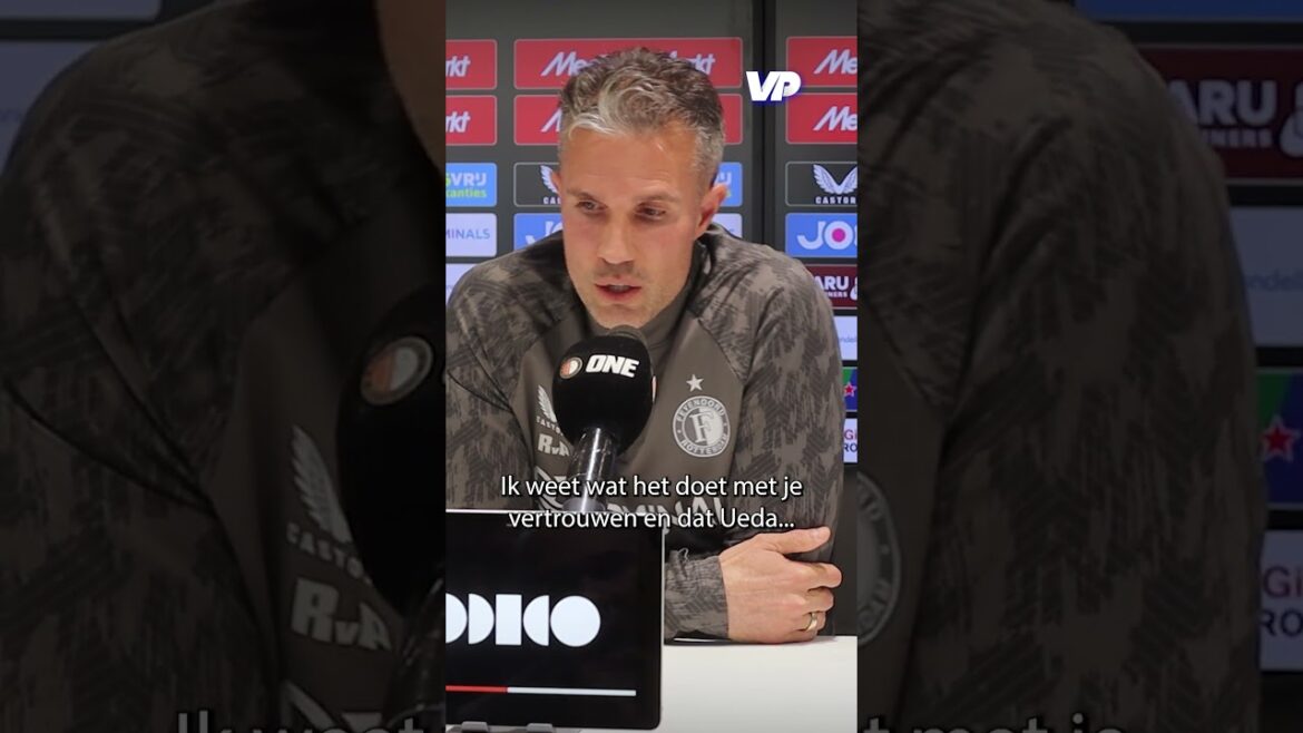 À Feyenoord, qui est responsable de la pénurie de buts d'Ueda ? 👀😂 #Feyenoord #Ueda