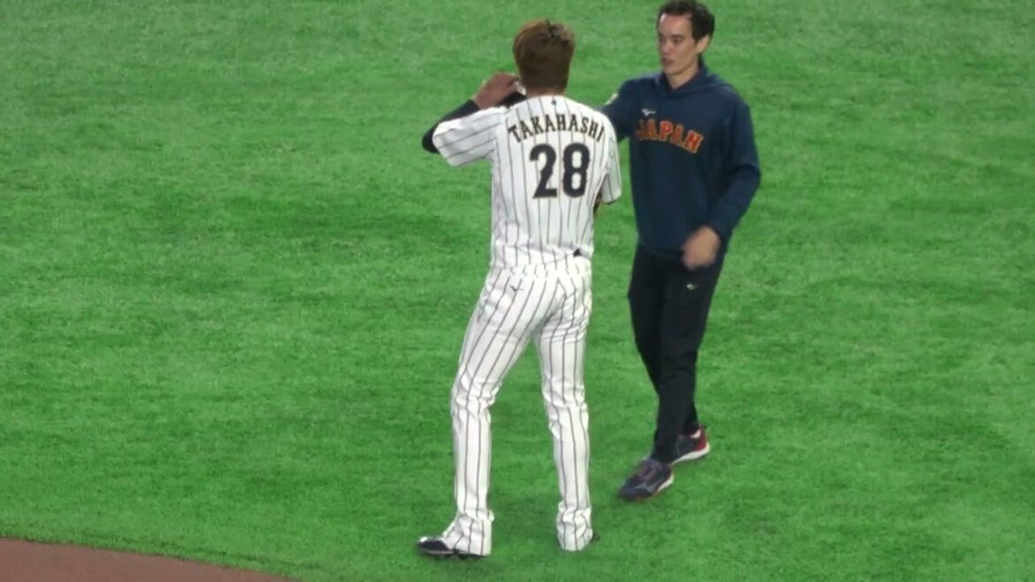 L'interprète de[Shohei Otani]M. Iaton, était très actif et il y a eu une tempête de coups durs sur le banc. Images locales[WBC2026]