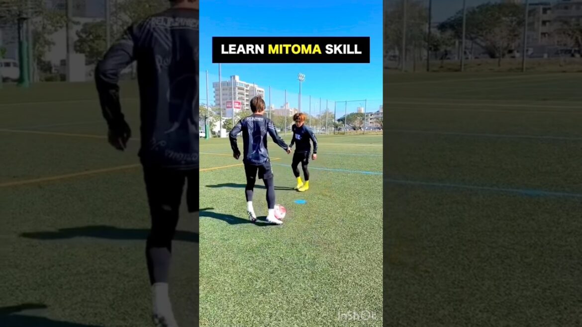 APPRENDRE LA COMPÉTENCE MITOMA 🥶. #football #shortsfeed #ronaldo #soccer #compétences