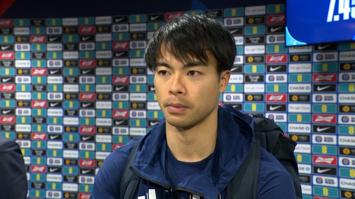 [Vaincre complètement l'Angleterre à l'extérieur]Kaoru Mitoma, actif en Premier League, frappe le dernier coup ! Le milieu de terrain défensif complètement bloqué Kaishu Sano et l'attaquant Kiyo Ueda | Interview immédiate après le match | Tournée de l'équipe nationale japonaise de football en Angleterre