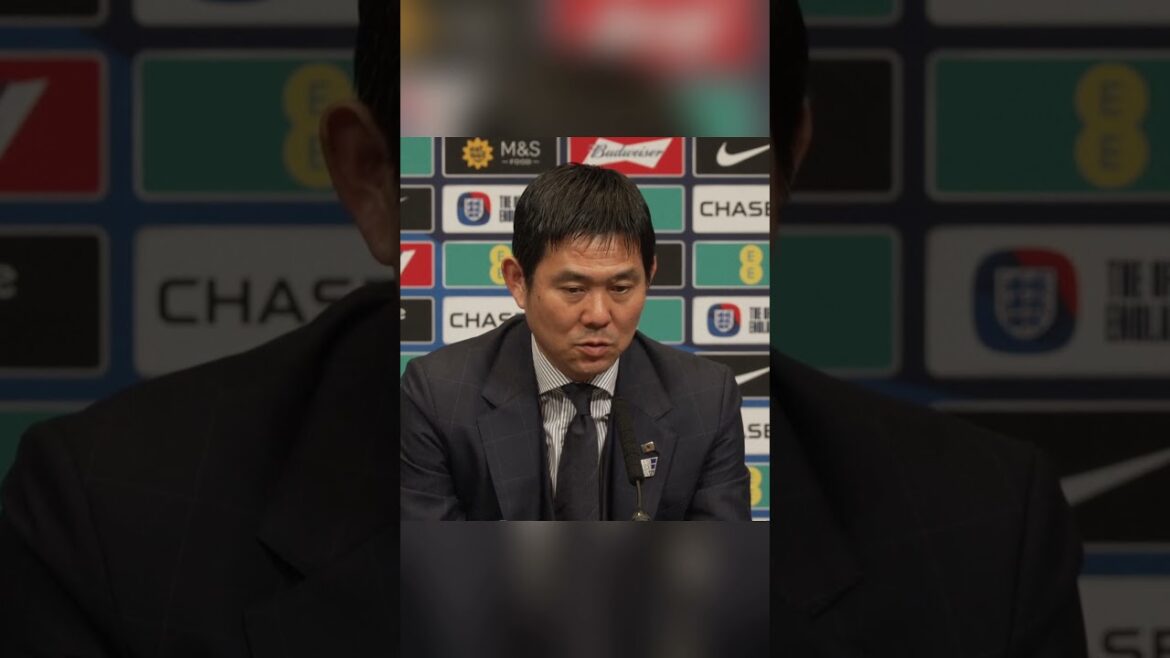 L'entraîneur japonais "satisfait mais pas satisfait" après la victoire 1-0 contre l'Angleterre, blessée, à Wembley