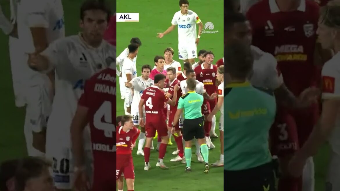 Les choses sont devenues CHAUFFANTES ! Examen du VAR Les choses sont devenues CHAUFFANTES ! Examen du VAR