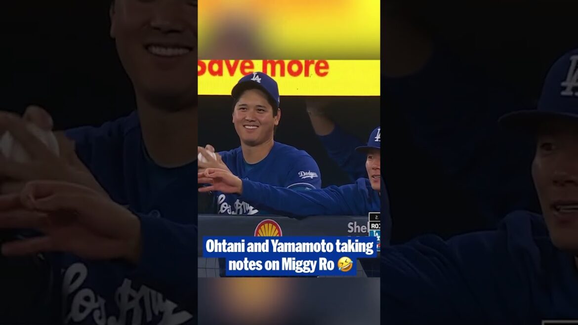 Ohtani et Yamamoto ont dû pratiquer quelques grips après avoir regardé Miguel Rojas lancer ce soir 🤣