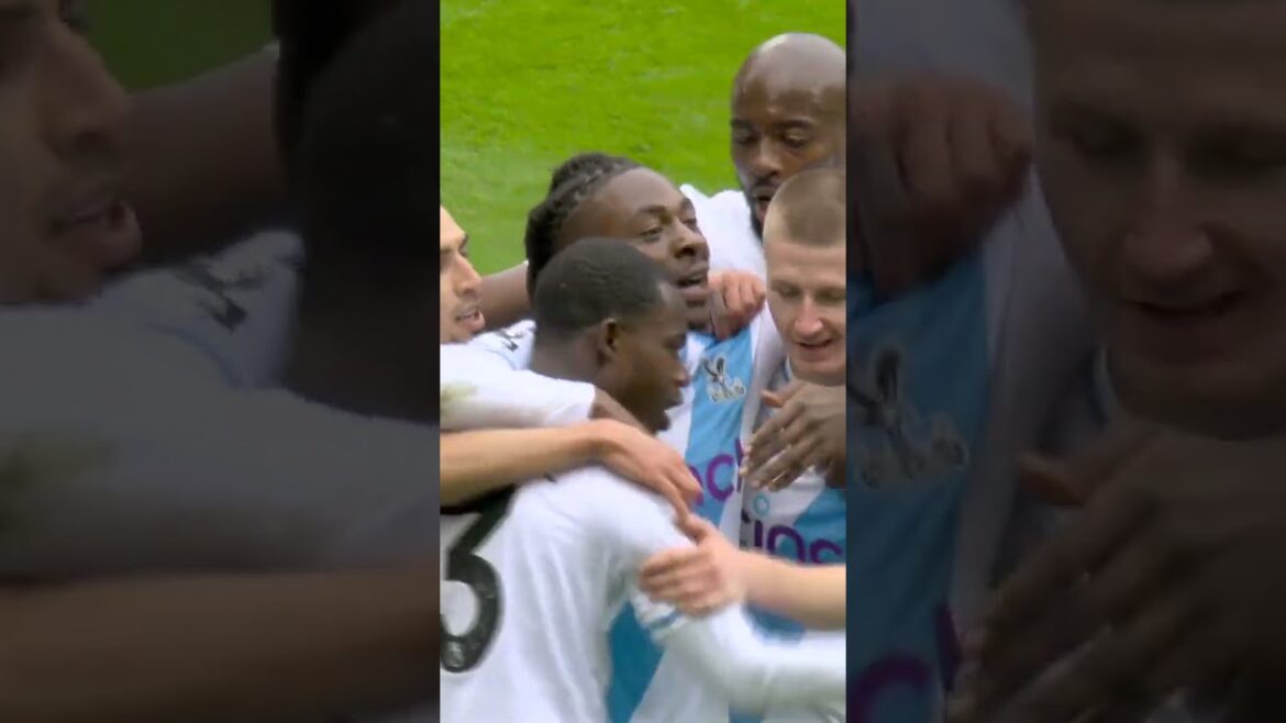 1 Touche Football 🧙‍♂️ 🤯 #cristalpalace #football #liverpool