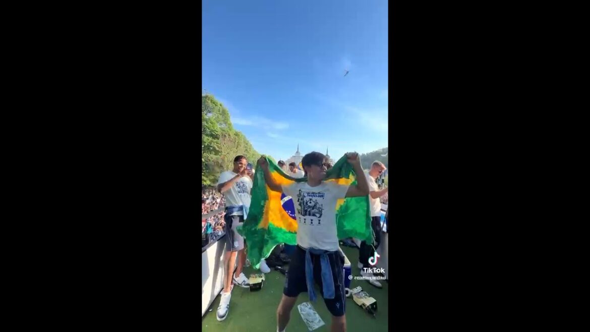 TAKE KUBO déchaîne la FOLIE avec cette DANSE : Le JAPONAIS le plus brésilien de LA LIGUE !