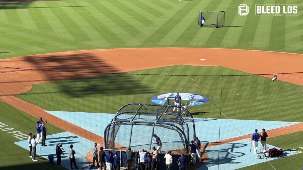 Shohei Ohtani vient de frapper une balle HORS du stade Dodger pendant BP 😳 | Shohei Ohtani