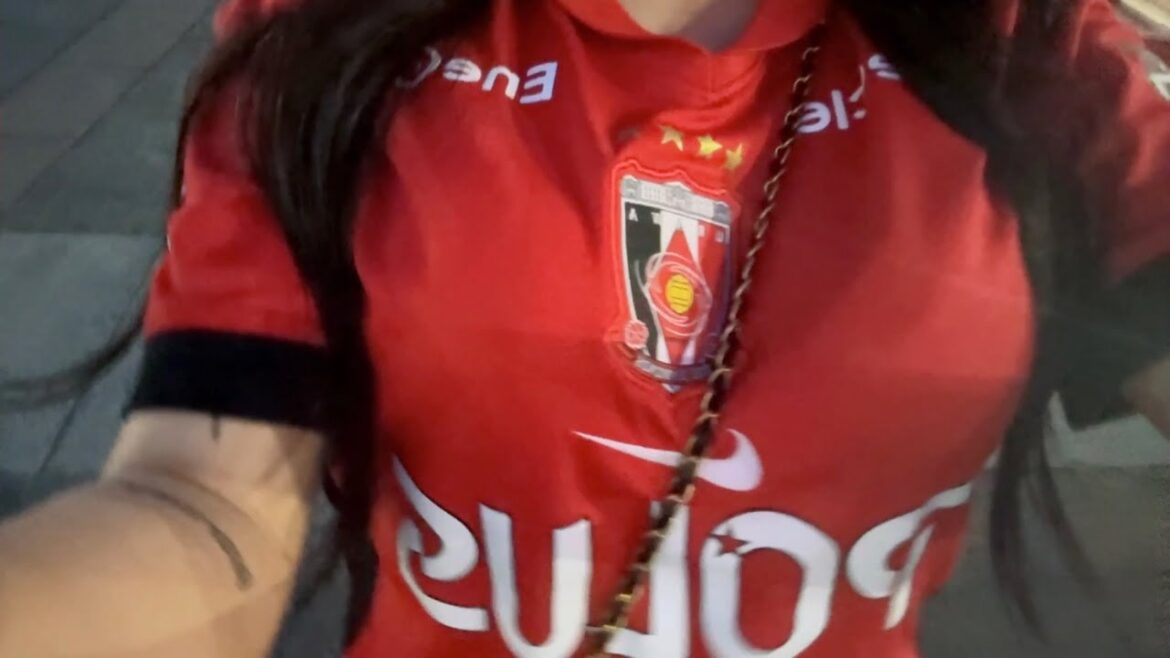 [Week-end féminin des Rouges]La victoire ou la défaite sera déterminée par une séance de tirs au but... Du grand mouvement de drapeau à une séance de tirs au but inédite, en coulisses derrière le but