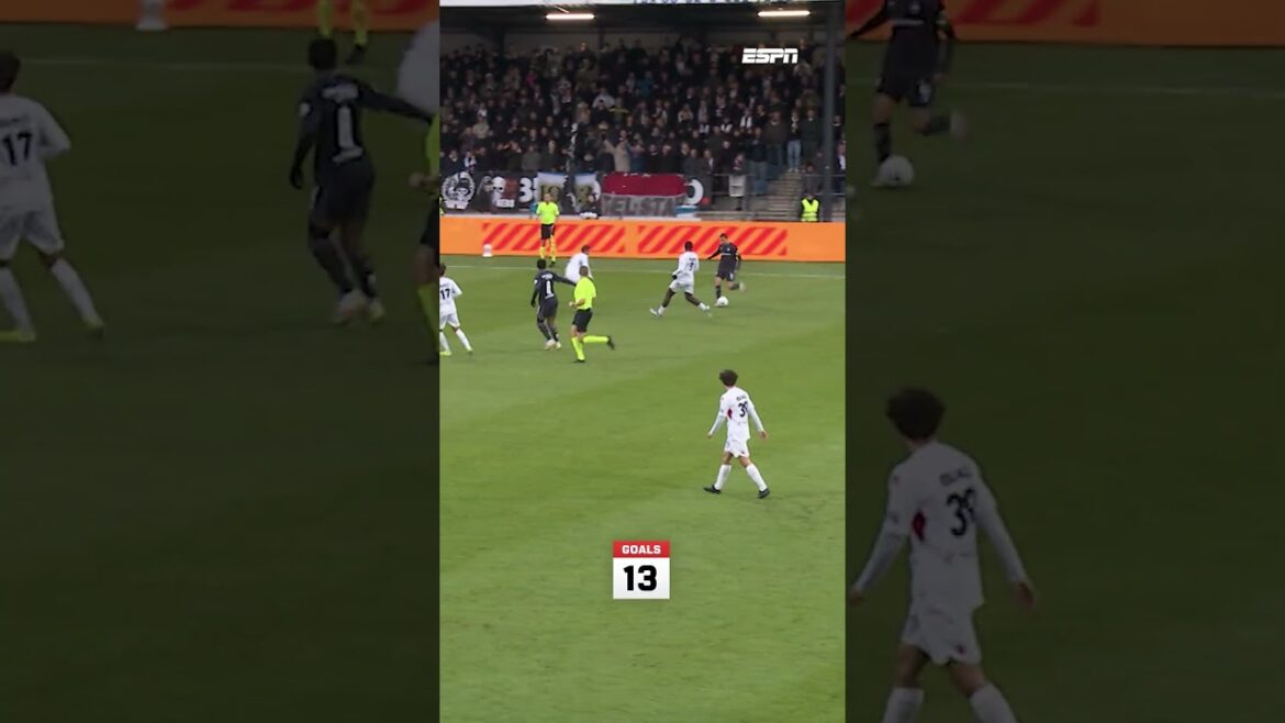 Le gagnant de la FriendsLoterij Eredivisie : Ayase Ueda 🇯🇵🔥