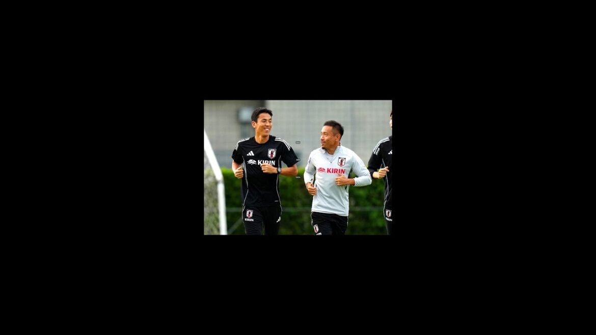 L’entraîneur Makoto Hasebe a de grandes attentes envers Yuto Nagatomo ! Participer à 5 Coupes du Monde est l’un des rares au monde L'entraîneur Makoto Hasebe a de grandes attentes envers Yuto Nagatomo ! Participer à 5 Coupes du Monde est l'un des rares au monde