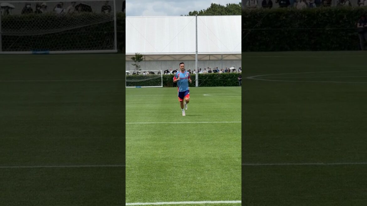 [Même s'il fait un retour limité... Se dépasser]#Maya Yoshida #Équipe nationale japonaise de football #Délivrer son esprit passionné à ses coéquipiers qui relèvent le défi de la Coupe du Monde de la FIFA 2026 #shorts