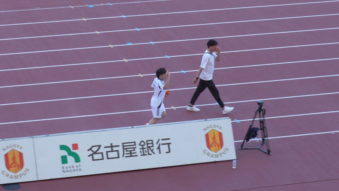 Yuki Soma (Machida Zelvia) Salutations au support de Nagoya