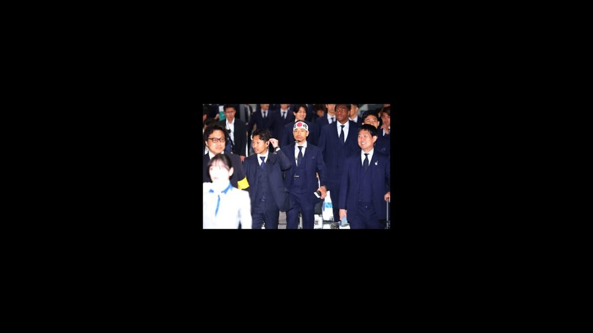 Yuto Nagatomo part pour la Coupe du Monde avec un bandeau d'esprit combatif aux cheveux noirs !