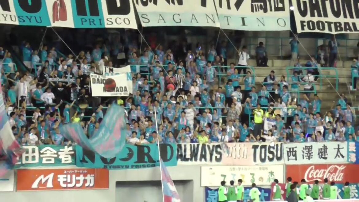 Les partisans de #SaganTosu chantent des chants #KamataDaichi. #Équipe nationale du Japon #Coupe du Monde Les partisans de #SaganTosu chantent des chants #KamataDaichi. #Équipe nationale du Japon #Coupe du Monde