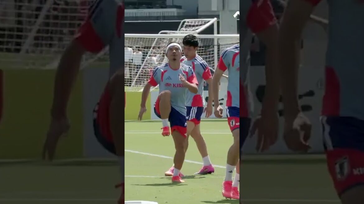 #Yuto Nagatomo apparaît avec un bandeau ! Voir la vidéo associée pour la version complète ! #shorts #Équipe nationale de football du Japon #daihyo #Coupe du Monde FIFA 2026 #Yuto Nagatomo apparaît avec un bandeau ! Voir la vidéo associée pour la version complète ! #shorts #Équipe nationale de football du Japon #daihyo #Coupe du Monde FIFA 2026