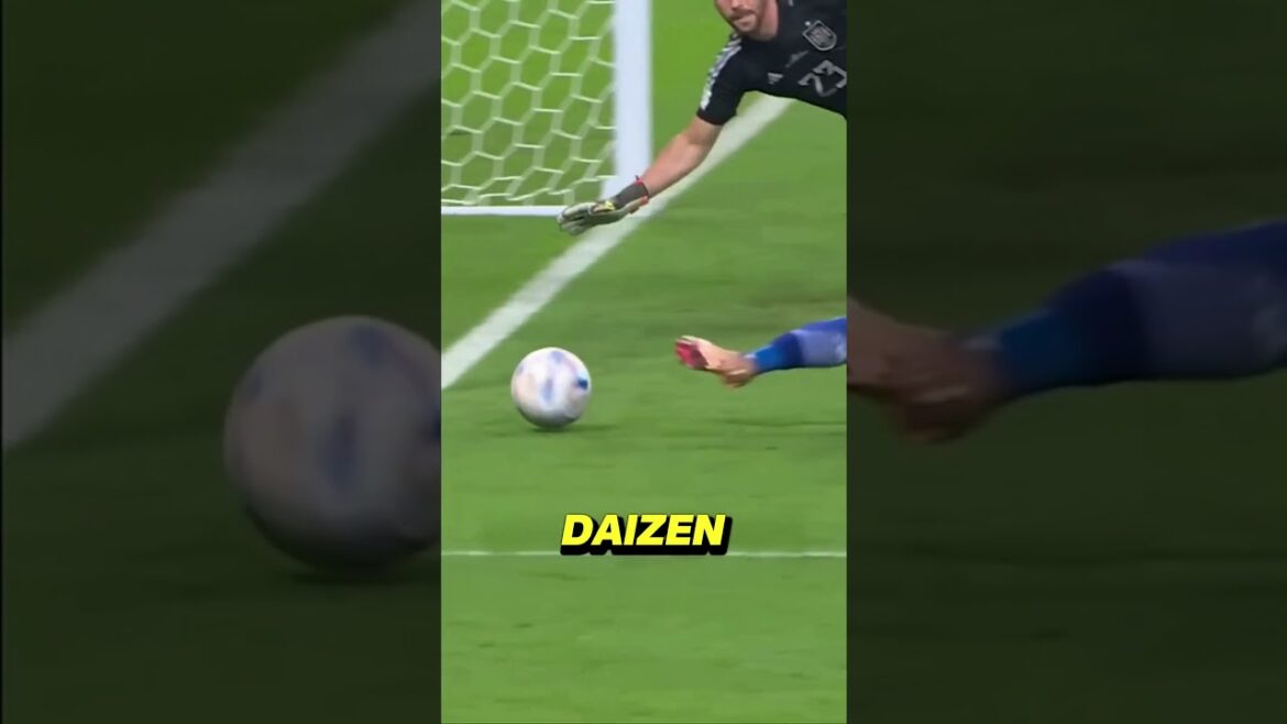 L’effondrement défensif de l’Espagne : le ballon de Mitoma a-t-il traversé ? 🤯 L'effondrement défensif de l'Espagne : le ballon de Mitoma a-t-il traversé ? 🤯