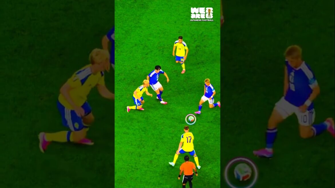 Regardez le sprint de Maeda. ART PUR. 🎨⚽️ Regardez le sprint de Maeda. ART PUR. 🎨⚽️