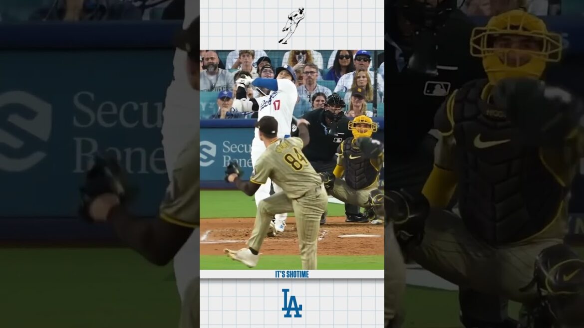 Premier home run ÉPIQUE de Shohei Ohtani en séries éliminatoires 😳🔥#dodgers #shoheiohtani #mlb #baseball Premier home run ÉPIQUE de Shohei Ohtani en séries éliminatoires 😳🔥#dodgers #shoheiohtani #mlb #baseball