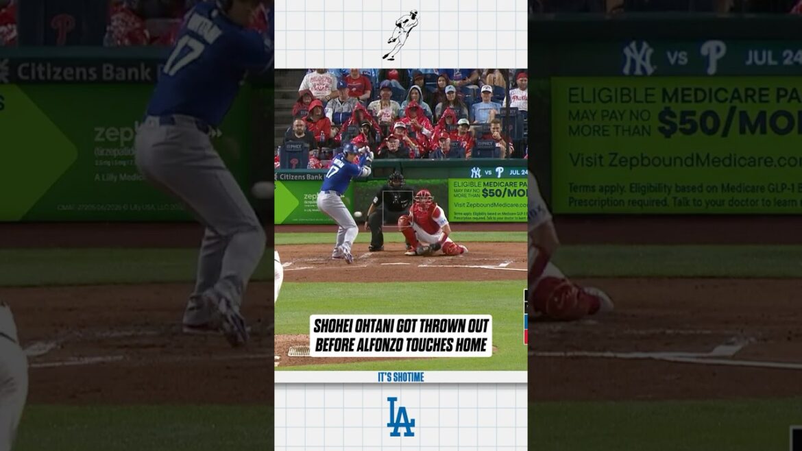 Le coup RBI de Shohei Ohtani se termine par une erreur de course de base coûteuse #dodgers #mlb #baseball #shoheiohtani Le coup RBI de Shohei Ohtani se termine par une erreur de course de base coûteuse #dodgers #mlb #baseball #shoheiohtani